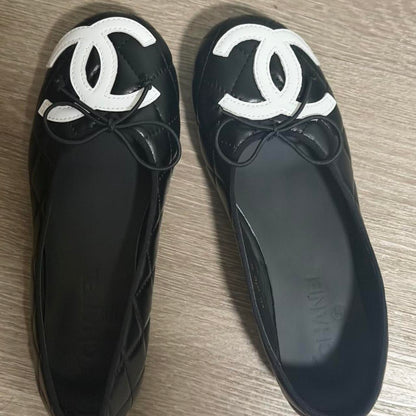 Black Ballet Flats